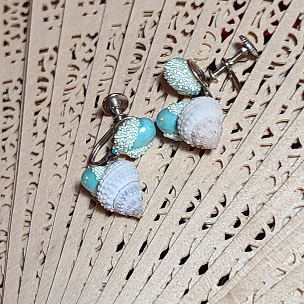 Screw Backing Seashell  Earrings